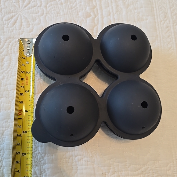 PEAK ICE WORKS SPHERE ICE MOLD SILICONE EASY RELEASE! - Picture 4 of 5